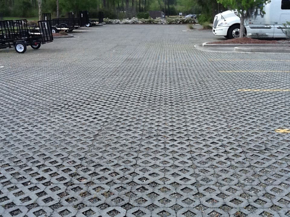 Permeable Pavements Maintenance and Rehabilitation - AQUALIS